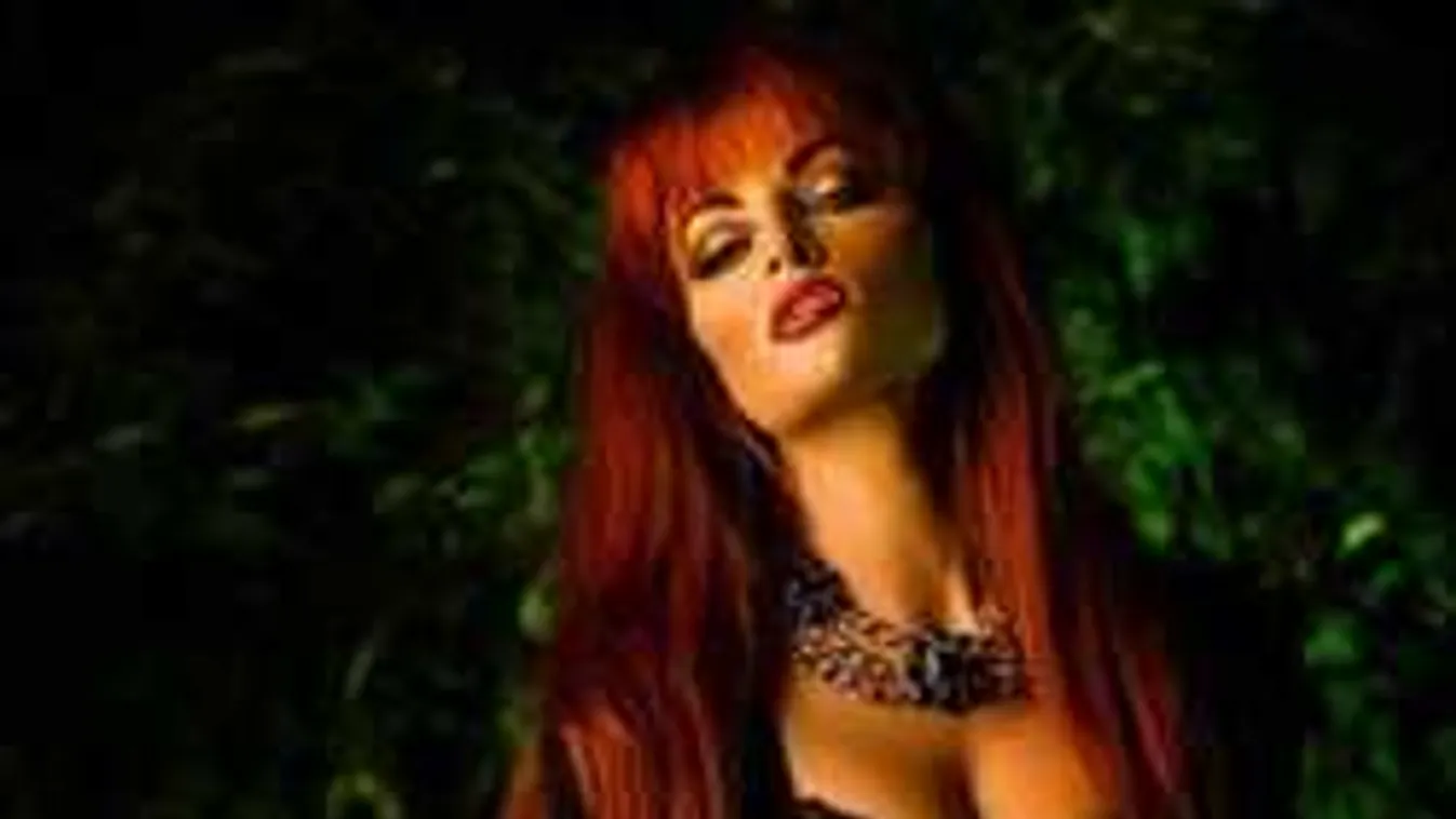 Kiszivárogtatták a hackerek a dögös pankrátornő pucér fotóit