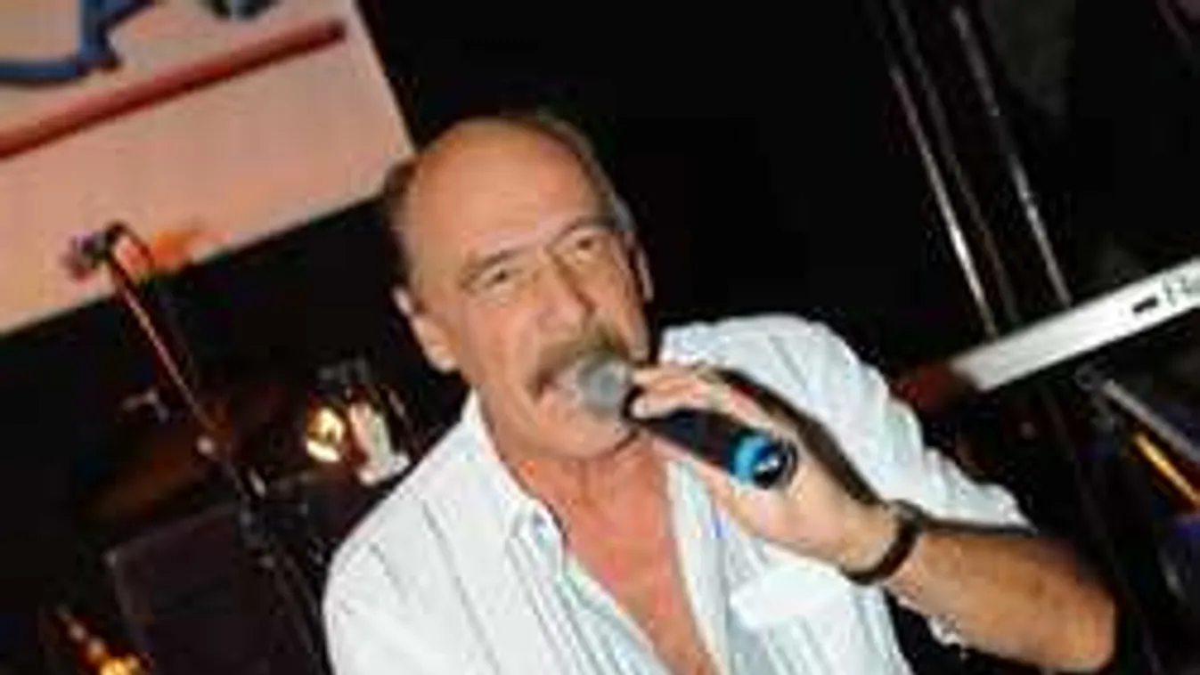 Most már biztos: életmentő műtét vár a magyar sztárra