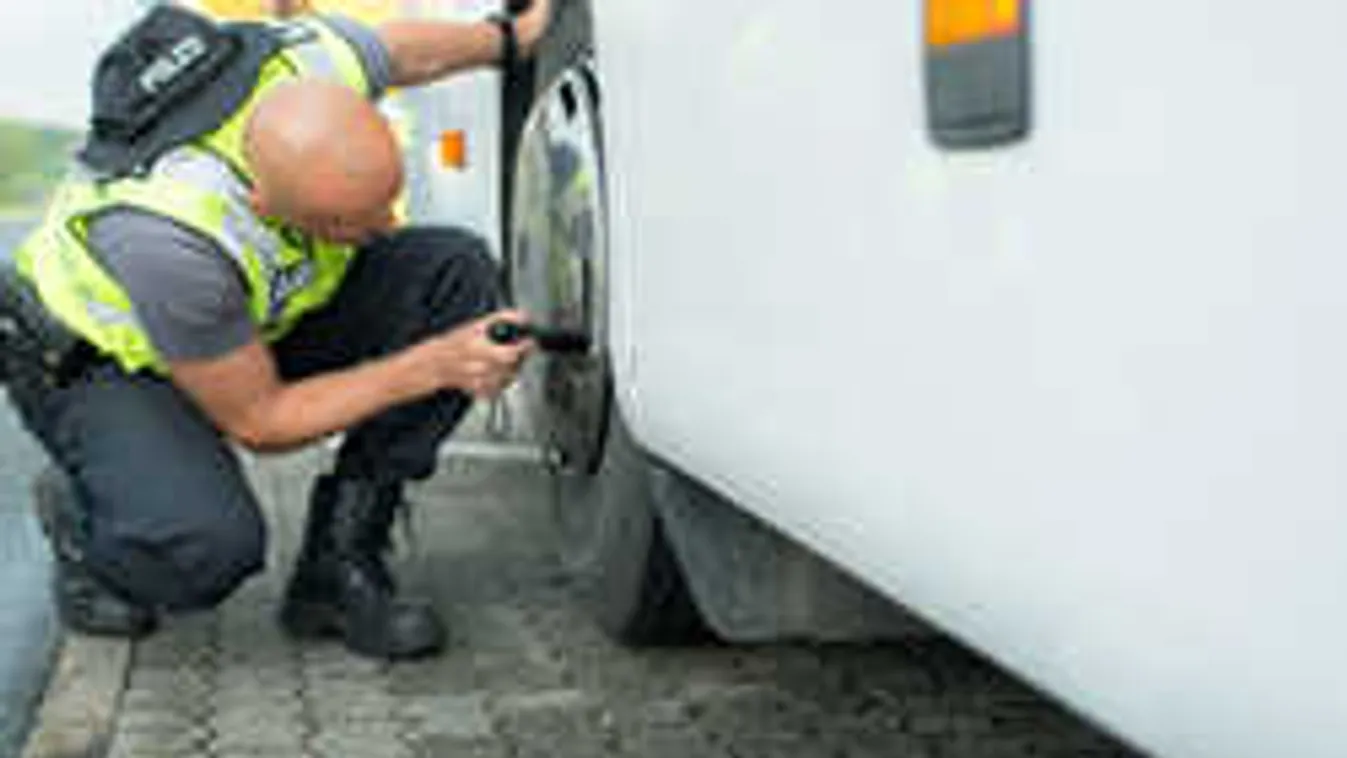 Megdöbbentek az osztrák rendőrök a magyar diákbusz miatt