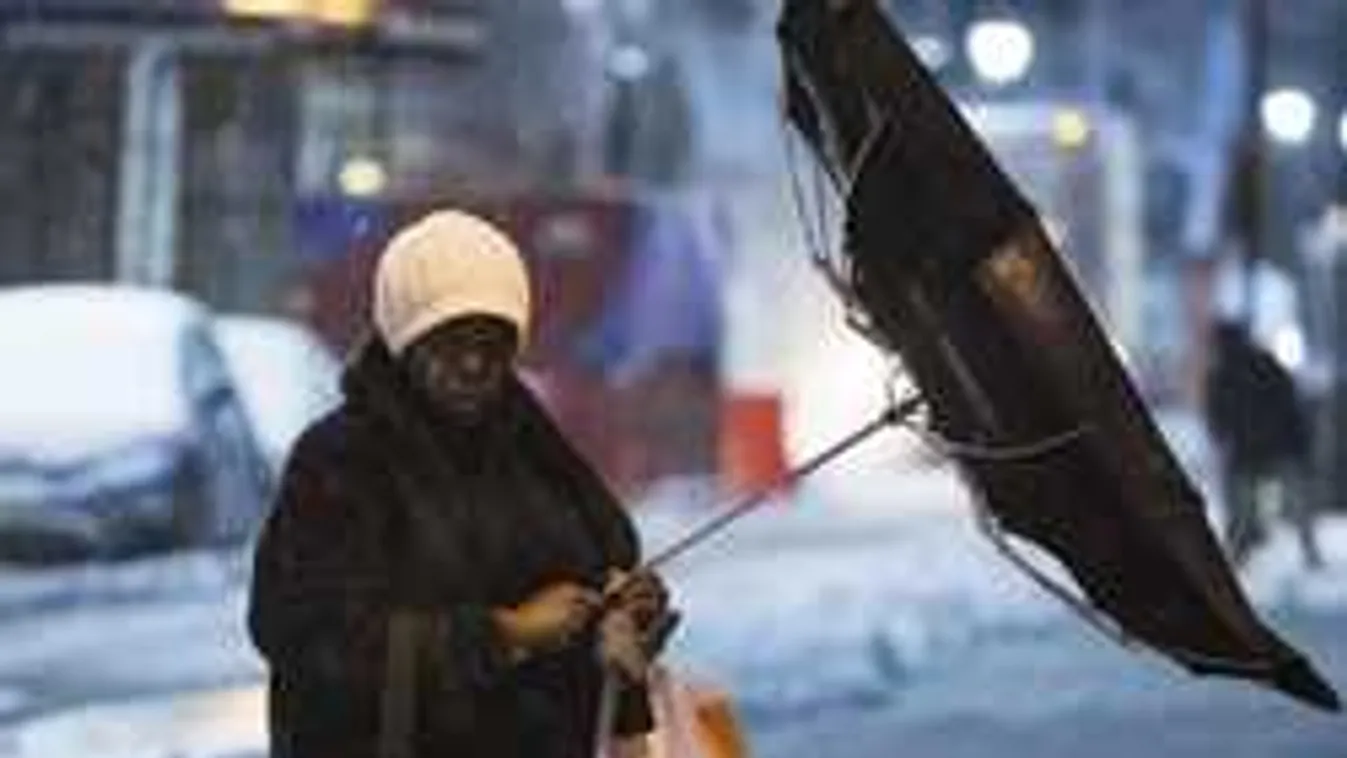 Durvább vészjelzést adtak ki: jön az év legnagyobb vihara