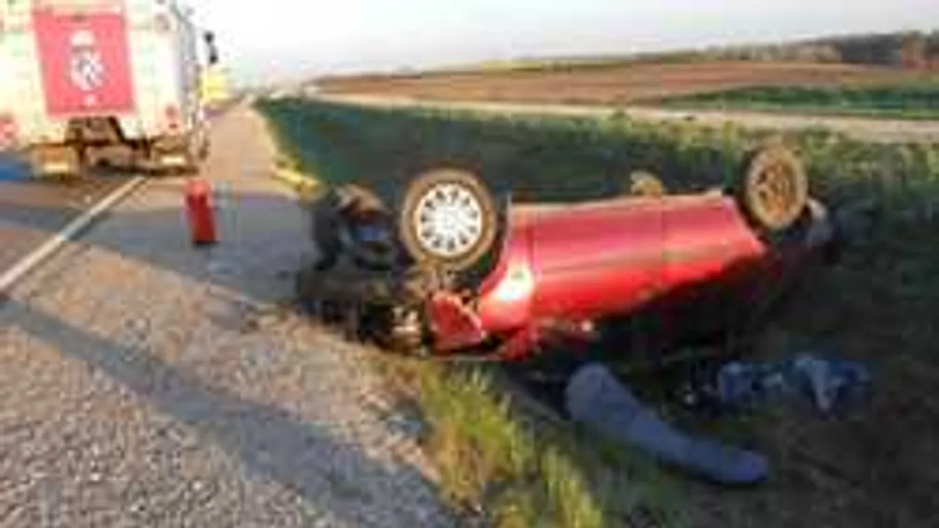 Részeg sofőr mellé ült be a terhes nő, mentőhelikopter szállította el