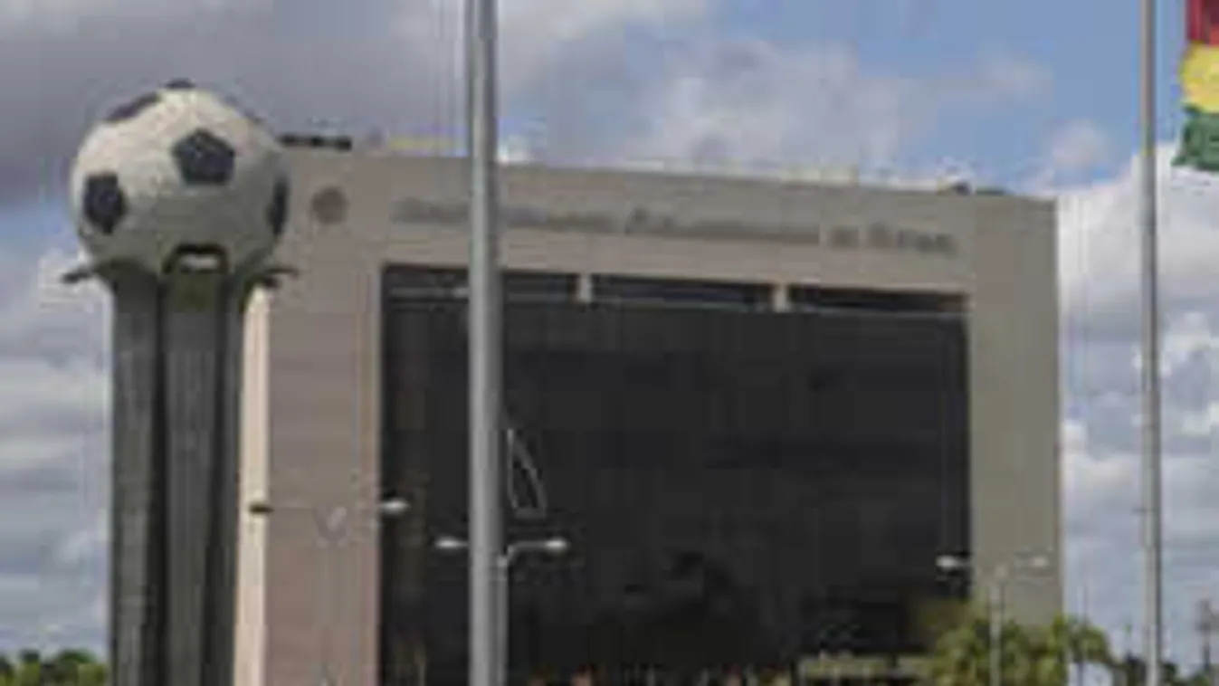 Sikkasztási botrány a fociszövetségnél