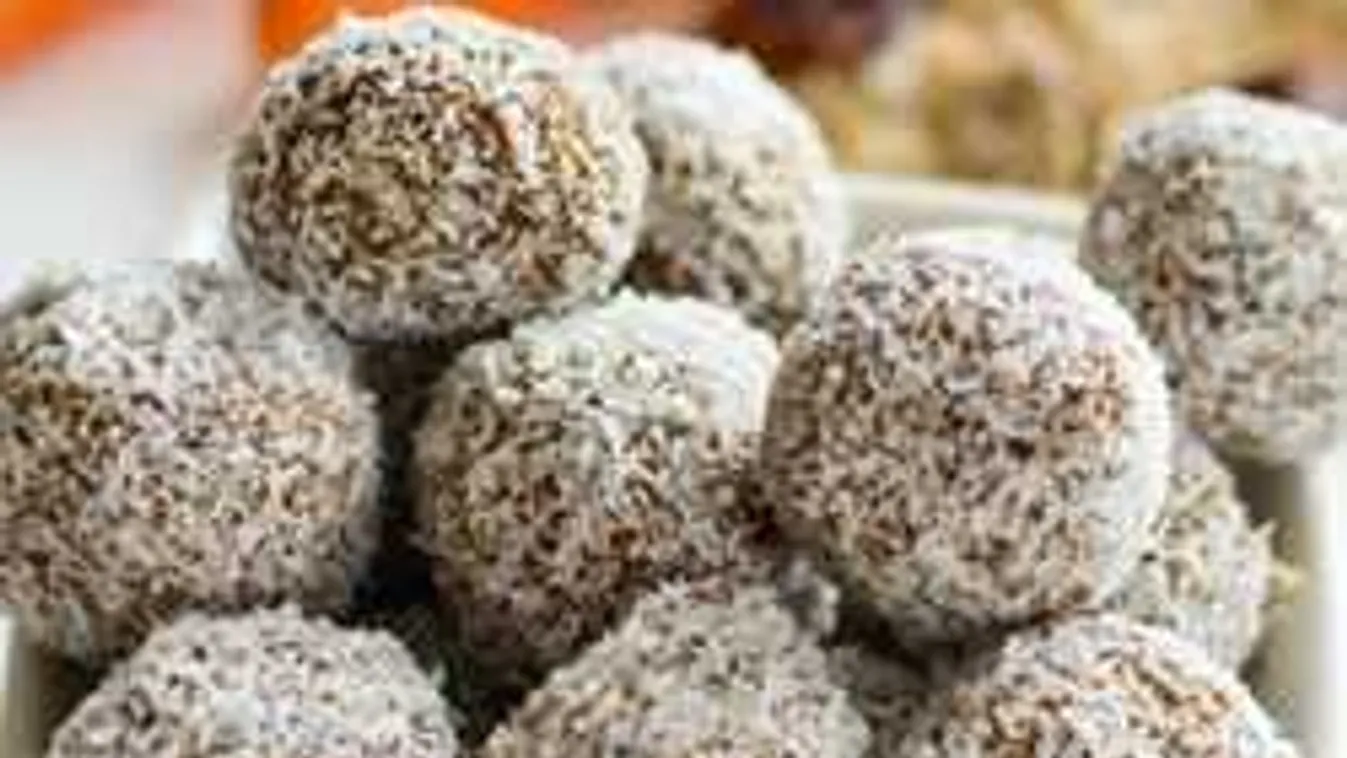 Hoppá, két nagy kedvenc egyben: répatortás lett a kókuszgolyó