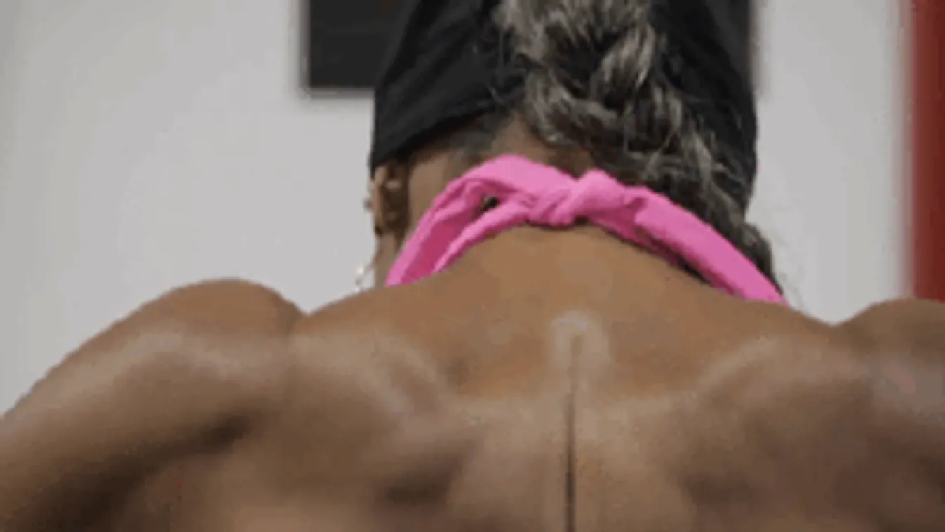 Elképesztő jól néz ki a 80 éves testépítő nagyi! - Videó