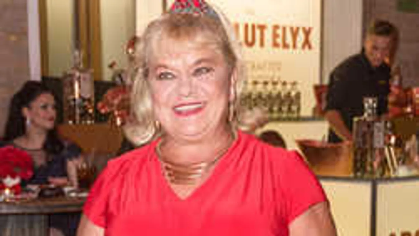 Az év villantása: Minden kilátszott Oszvald Marika szoknyája alól