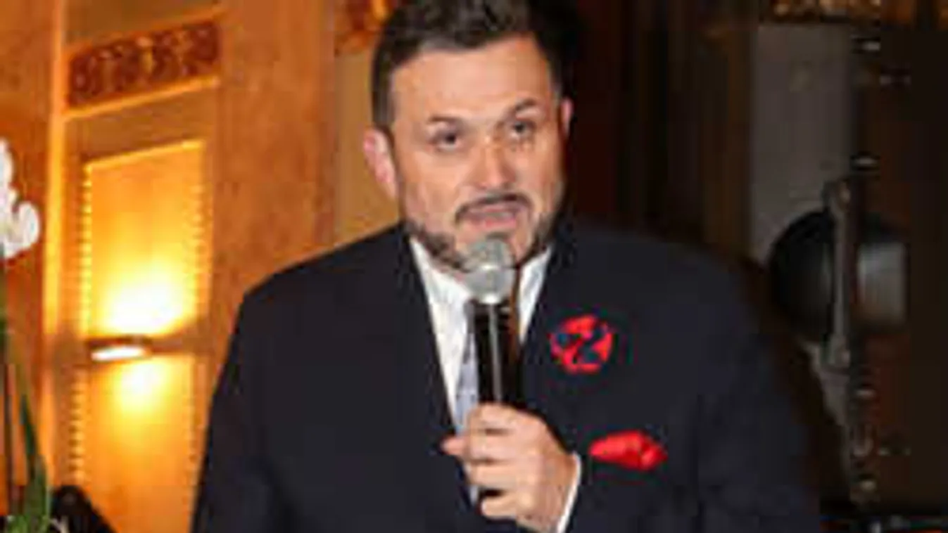 Lagzi Lajcsi már tizenöt éve megírta a végrendeletét