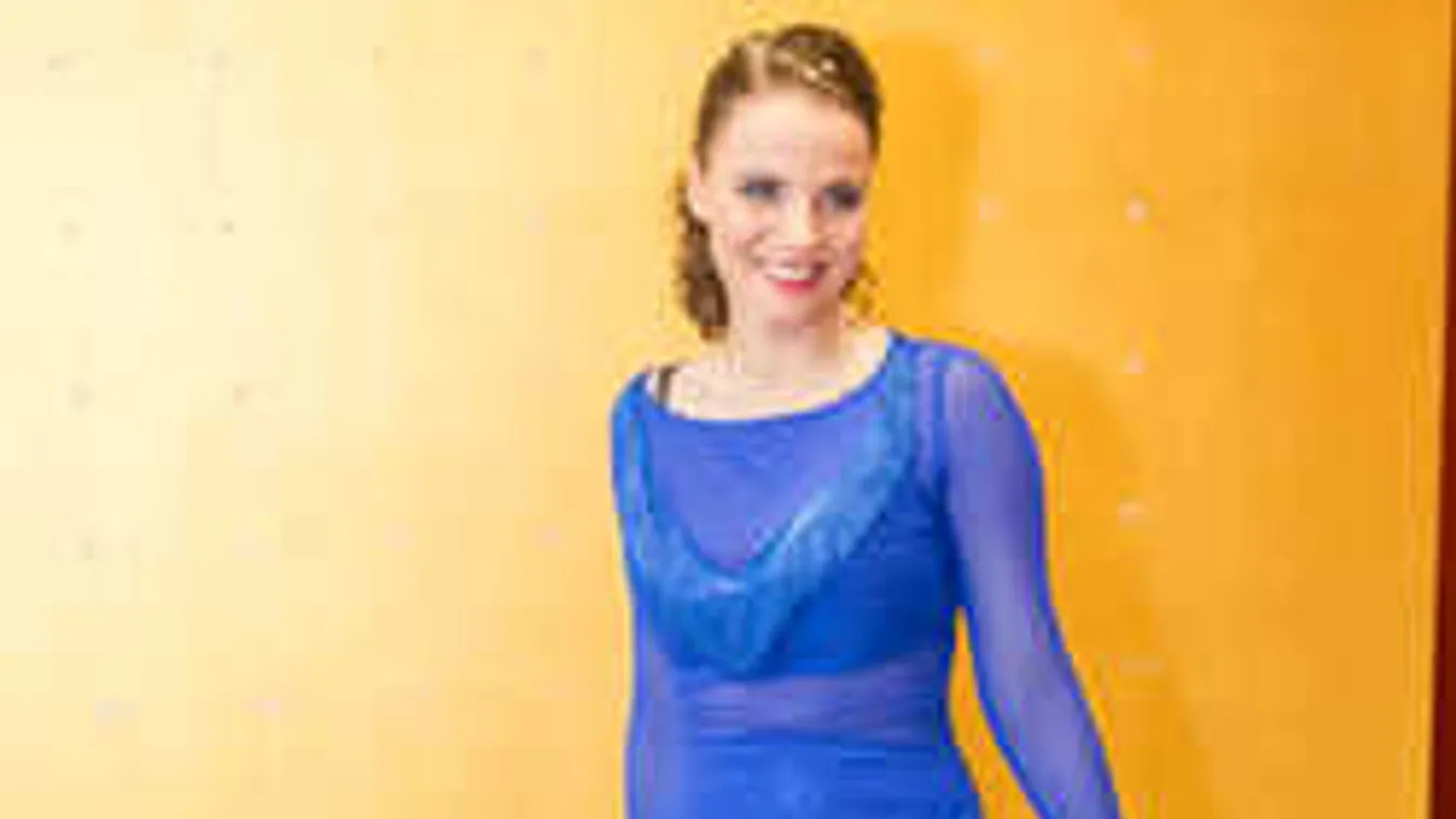 Anyaságáról vallott a magyar énekesnő