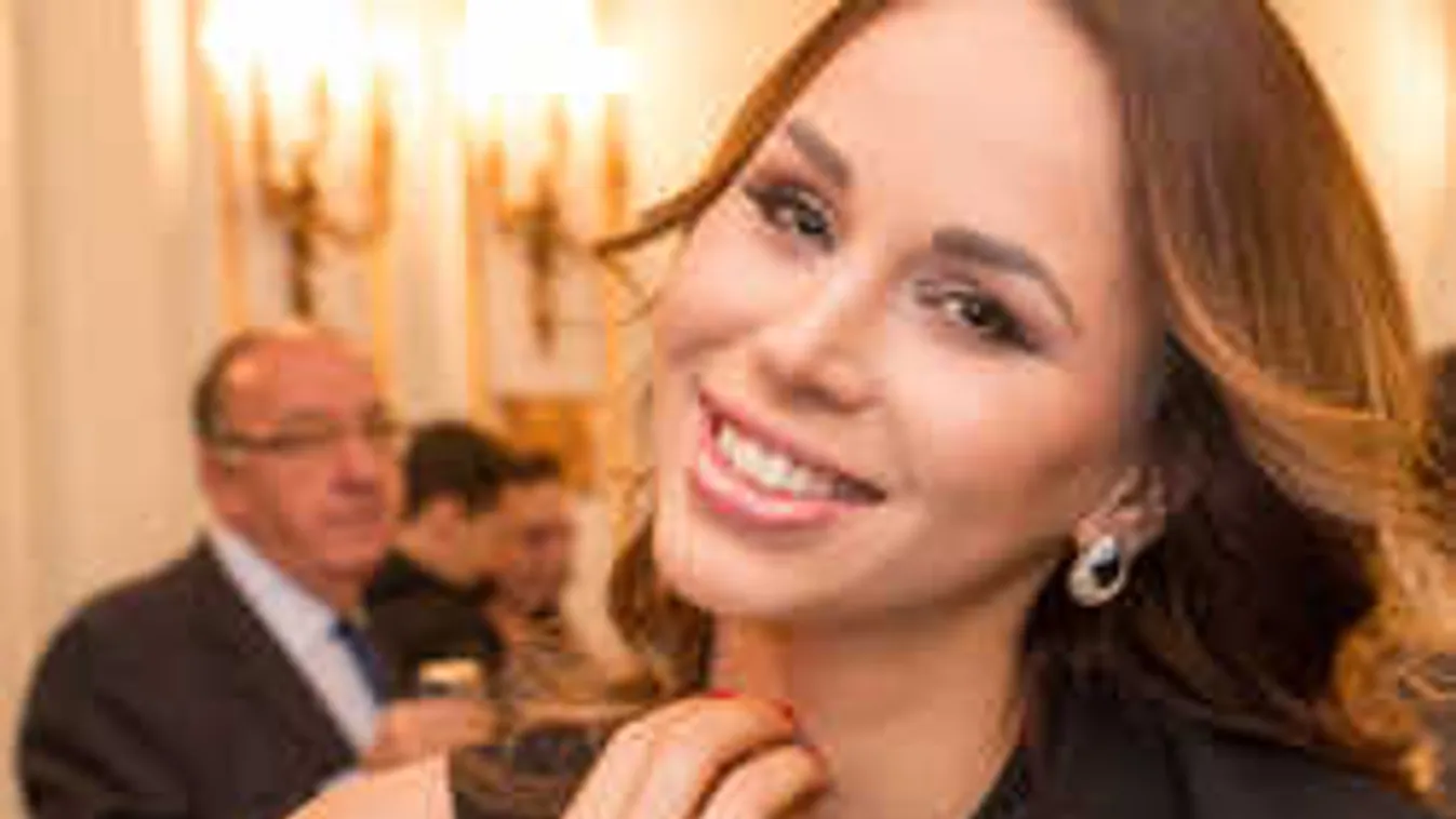 Hoppá, lehet, hogy újra bepasizott Aleska?