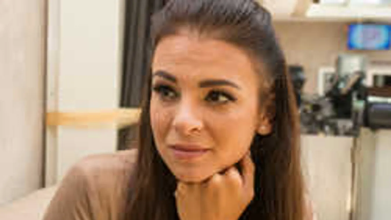 Kiakadt Sarka Kata, elege van a számító emberekből