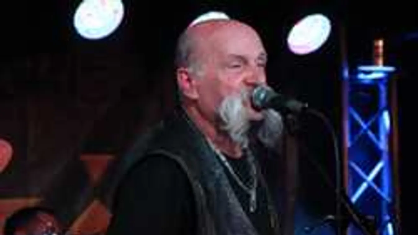 Kiderült az igazság, ezért van karanténban a magyar zenész