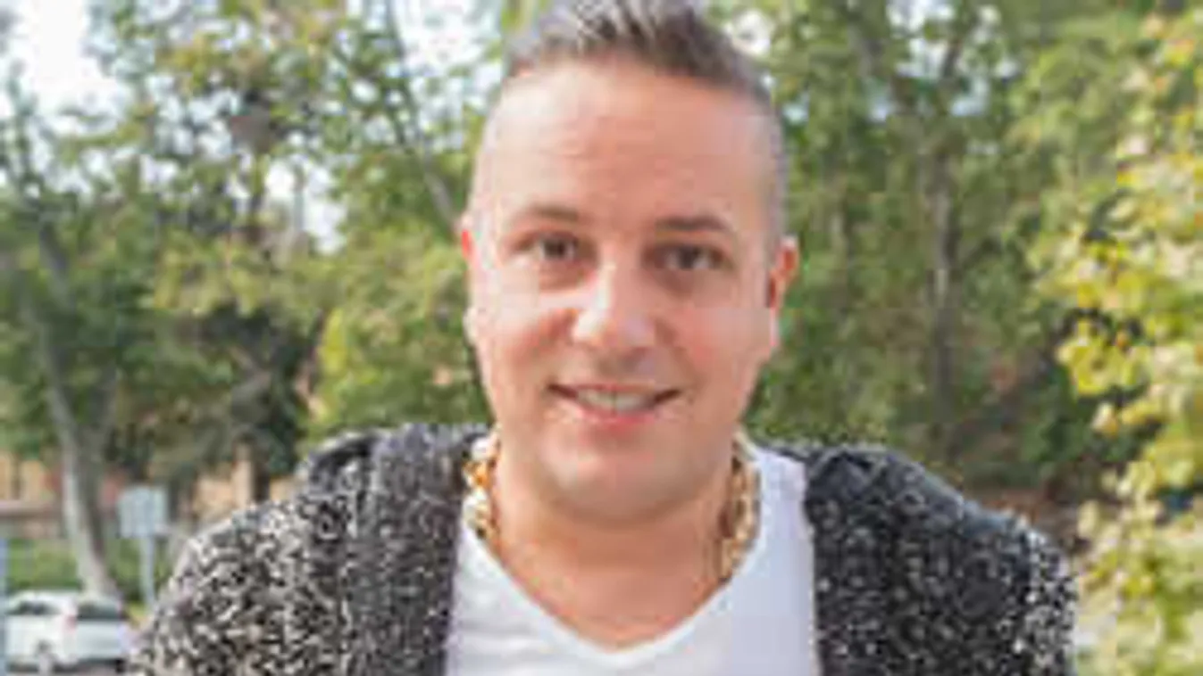 Mozgásképtelen fiún segít L.L. Junior