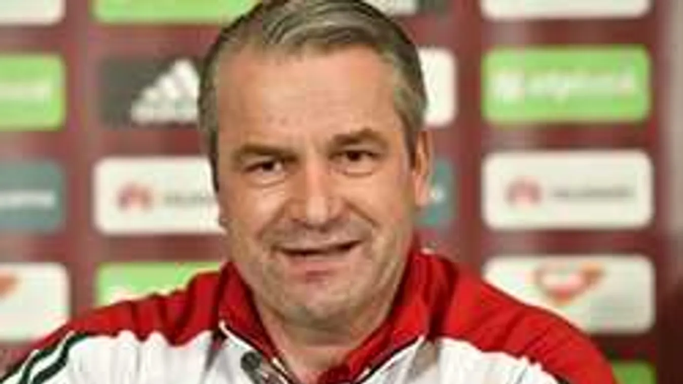 Mit lép Storck? Nikolics már öt góllal üzent neki