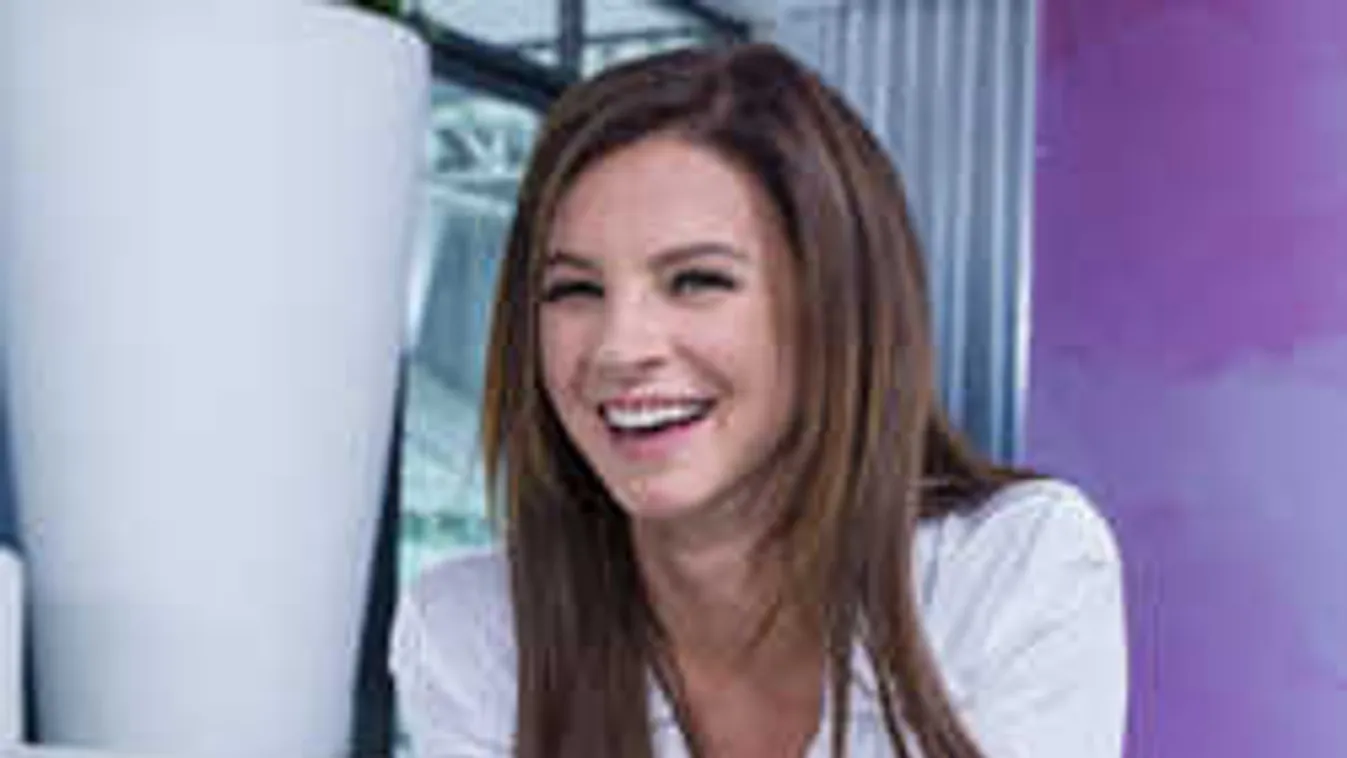 Sarka Kata kislánya már csajoskodik