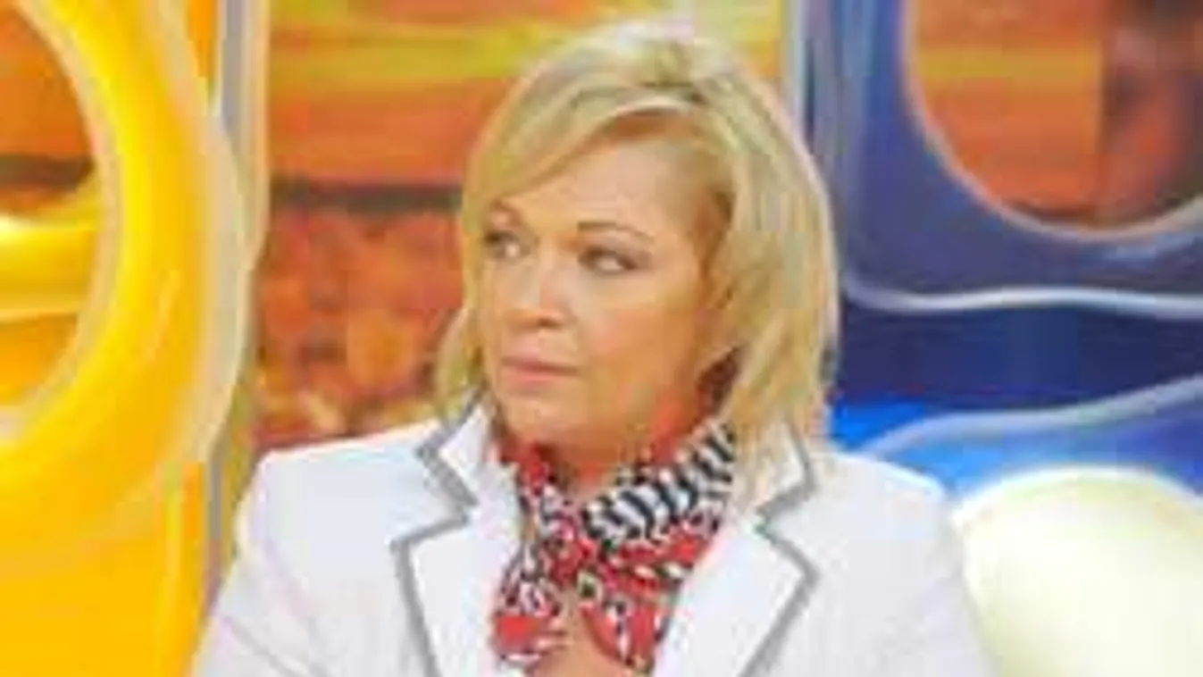 Meglepő bejelentés: Elhagyja az országot az ismert magyar színésznő?