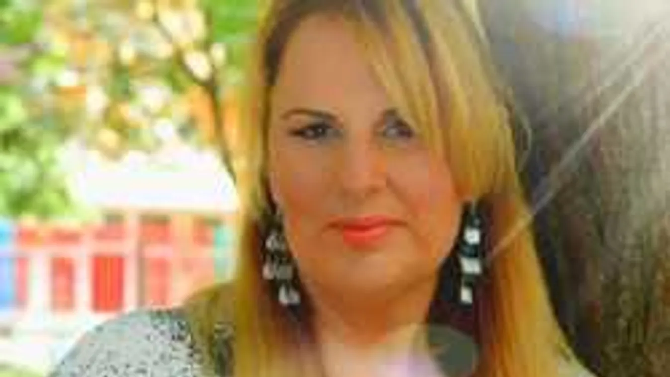 Megrendítő vallomást tett a magyar énekesnő a kamerák előtt