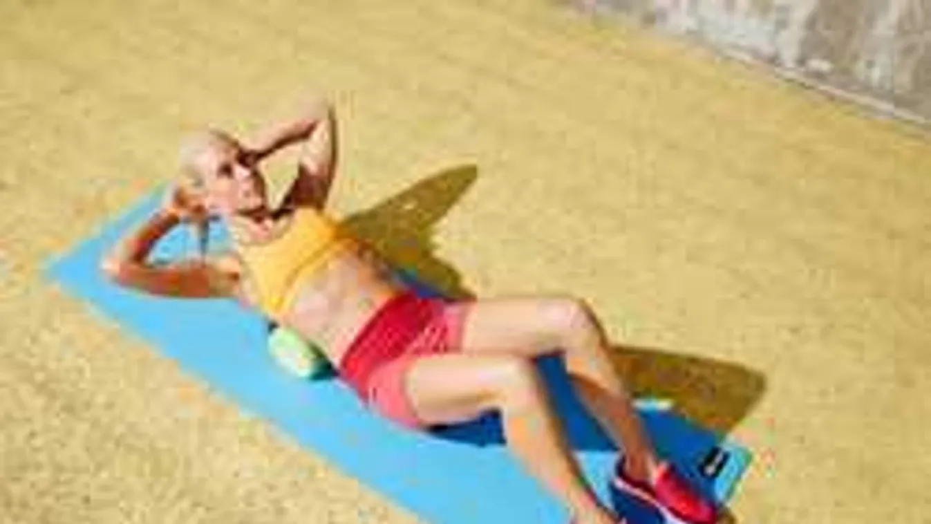 Íme, a szuper egyszerű edzés, amivel megszüntetheted a hátfájást