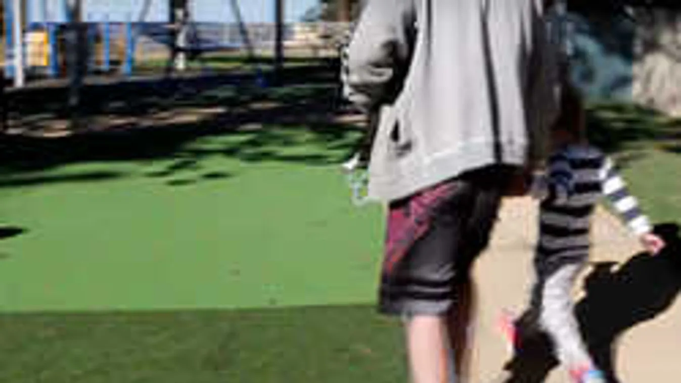 Bebizonyították, tényleg bárki elcsalhatja a gyerekünket - videó