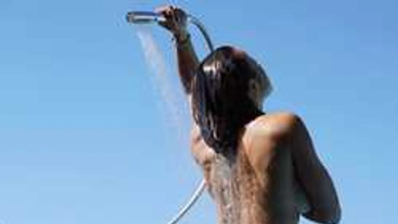 Megmutatja hatalmas melleit a fitneszmodell