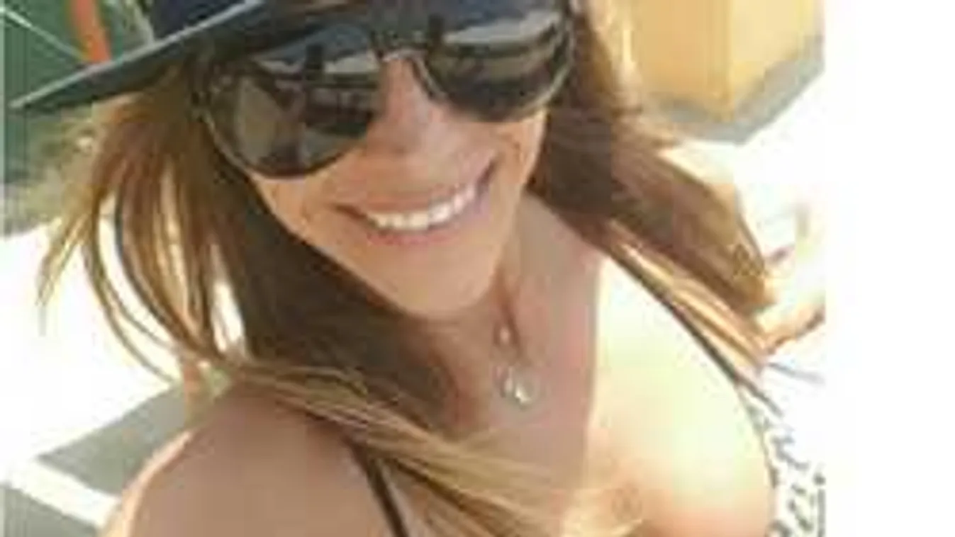 Feszes testű szexbomba a venezuelai tüntetések egyik vezére!