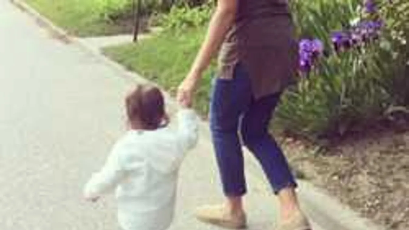 Szakított gyermeke apjával a TV2 gyönyörű sztárja!