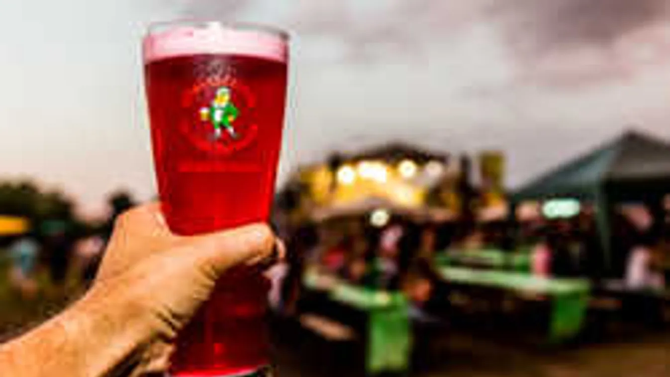 Több mint 100 fajta csapolt sör egy helyen