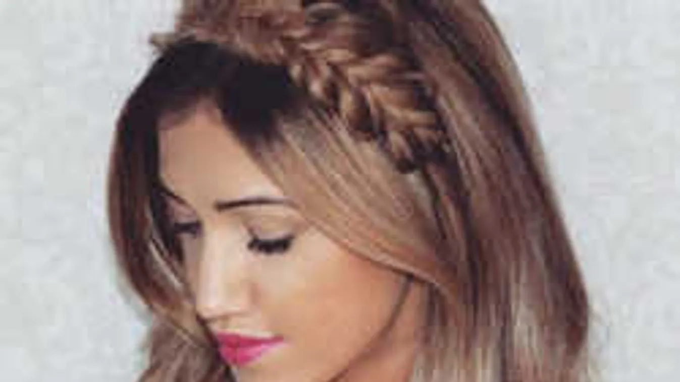 Bámulatosan szép a szezon legmenőbb frizurája! Így készítsd el