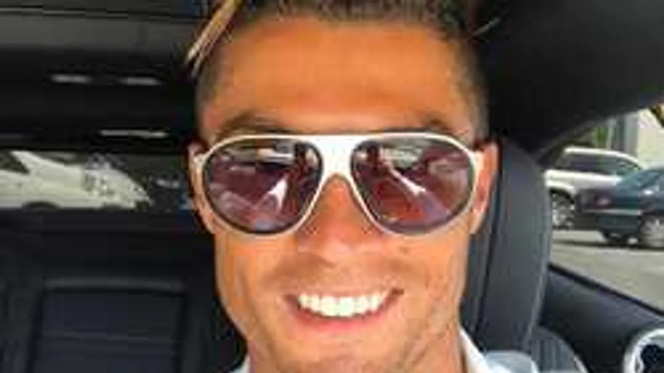 Bréking! Ez a nő szül gyermeket Ronaldónak!