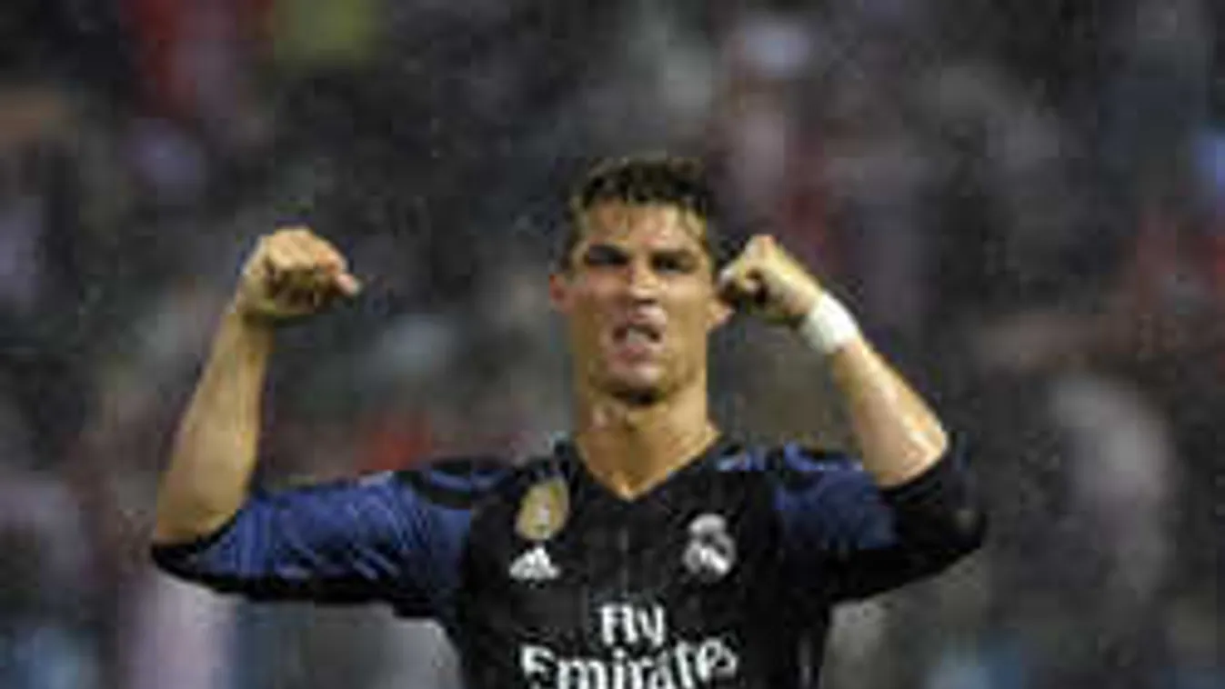 Ez durva: meccs közben gurult el Ronaldo gyógyszere