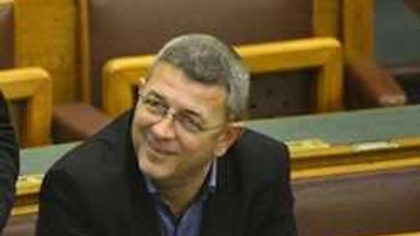 Éjszakai válságstáb a Jobbikban: Kizárják az erőszakkal fenyegetőző képviselőt?