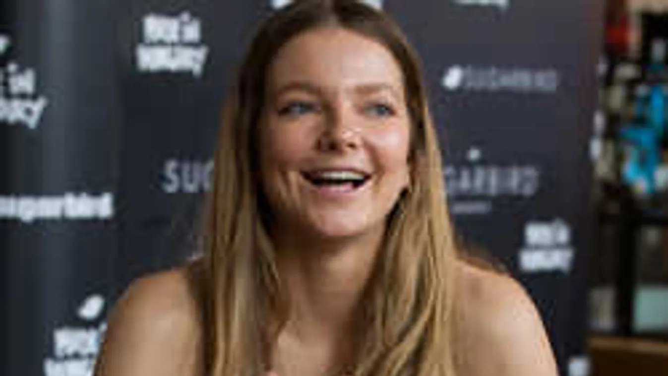 Dúsgazdag pasival kavar Mihalik Enikő!