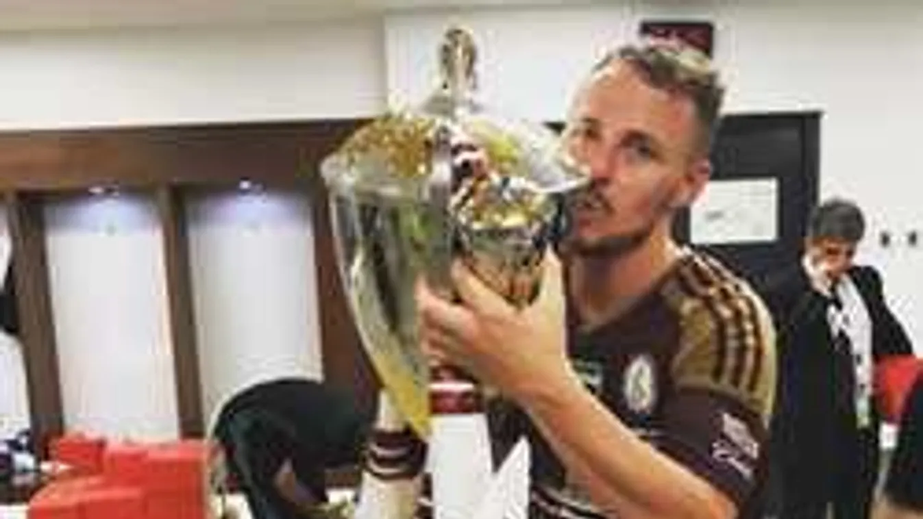 Fantasztikus Dzsudzsák, kilenc éves átkot tört meg a sztárfocista