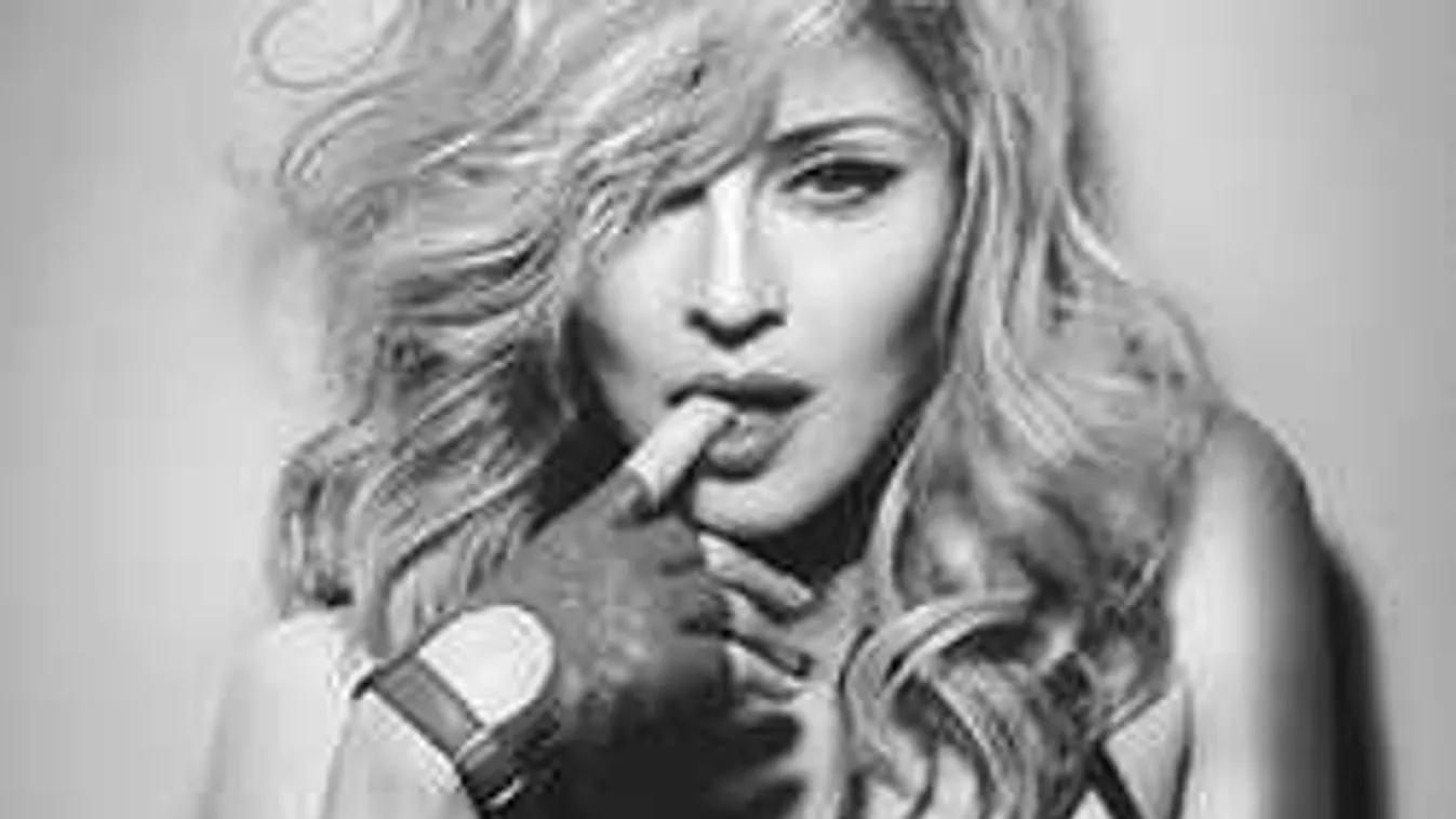 Meztelen képen az 58 éves Madonna!