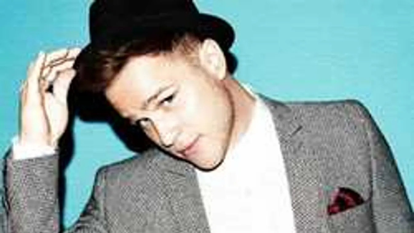 Fájdalmas balesetet szenvedett a híres zenész! - videó