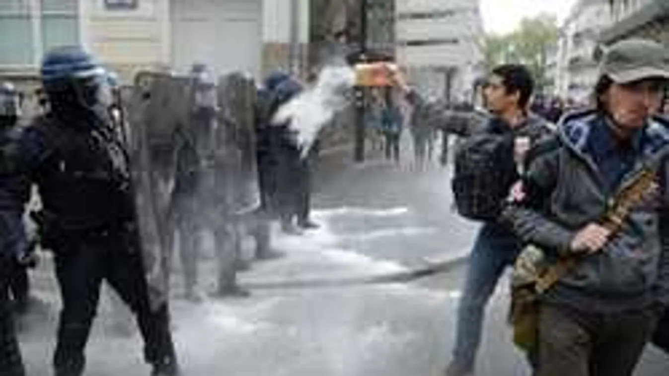 Párizs újra lángokban áll - eldurvult a választási kampány!