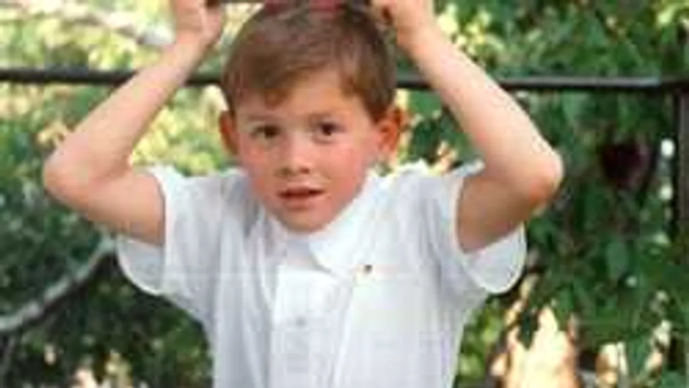 Magyar lányok ezrei szerelmesek belé - ez is ő!