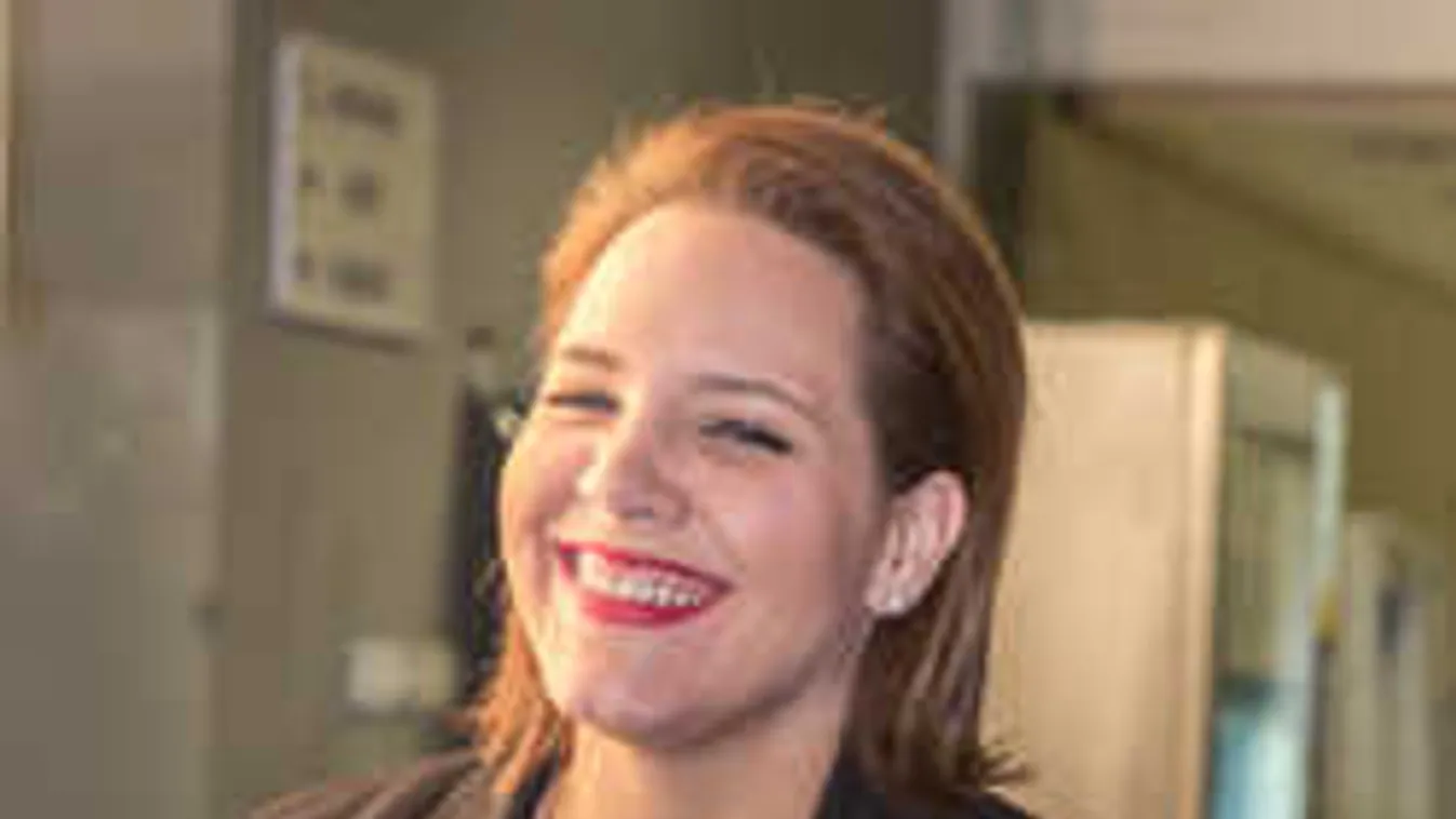 Nézd meg, kivel ébred minden reggel Tóth Vera