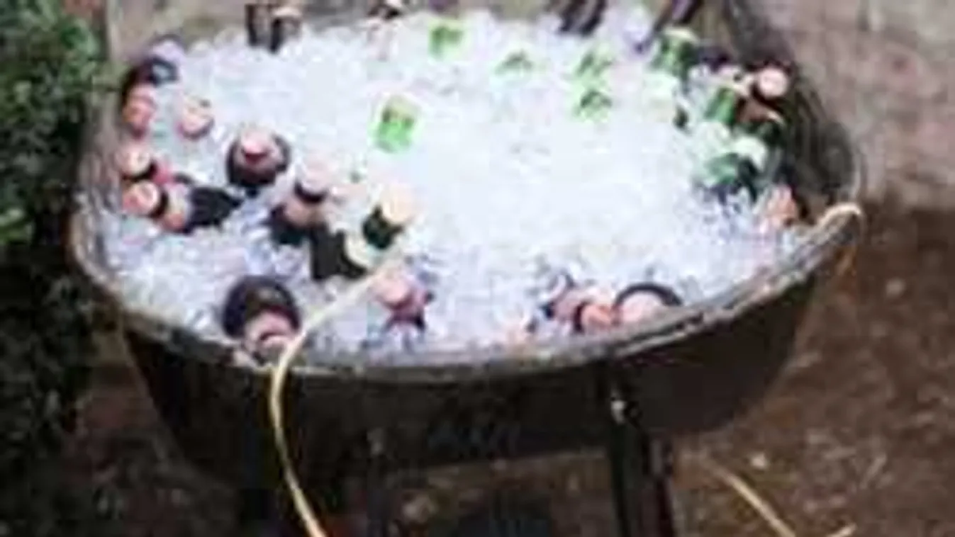 Így tudod kánikulában leggyorsabban lehűteni a sörödet