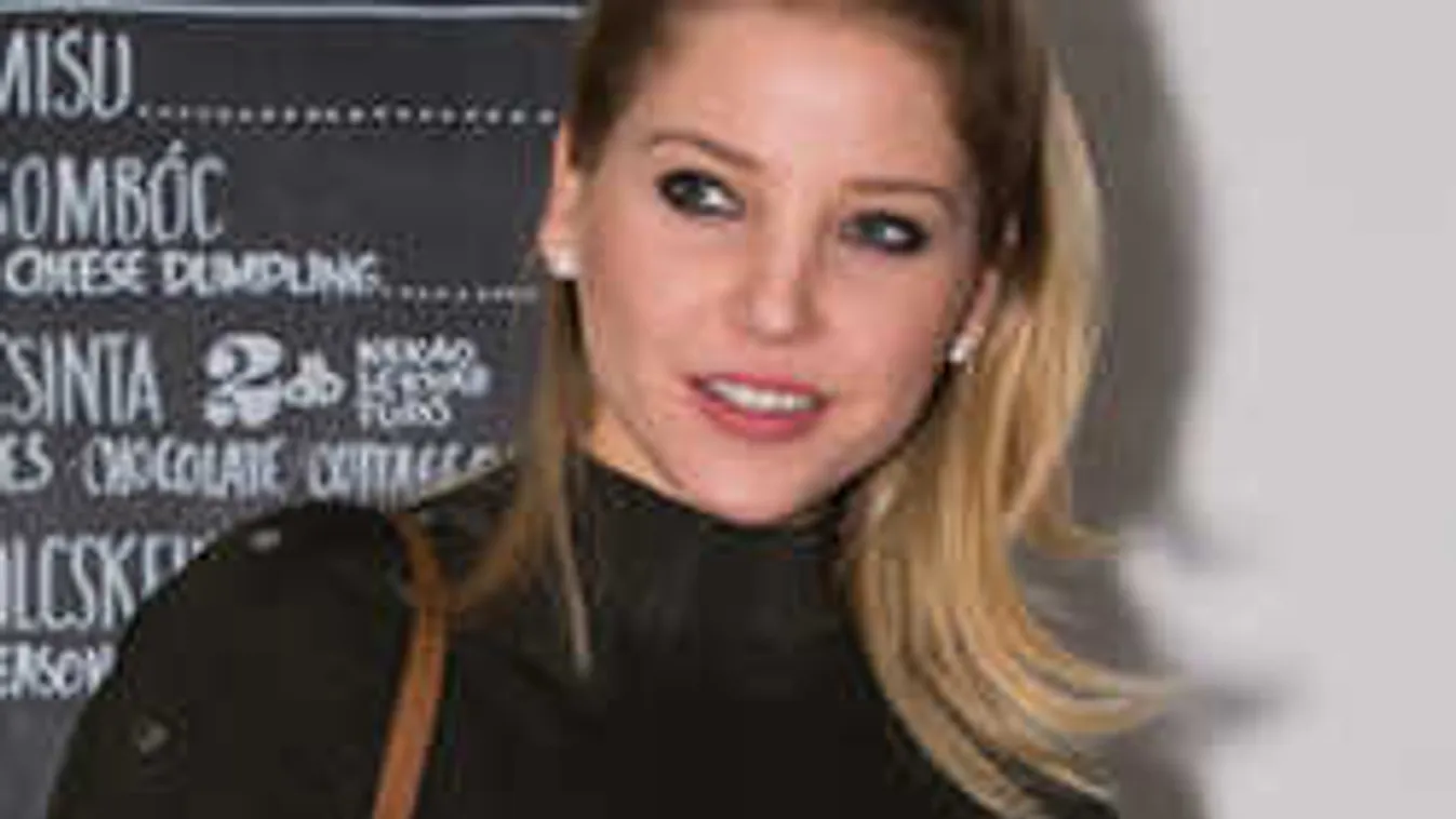 Szabó Zsófi elárulta: Ekkor érkezik a baba