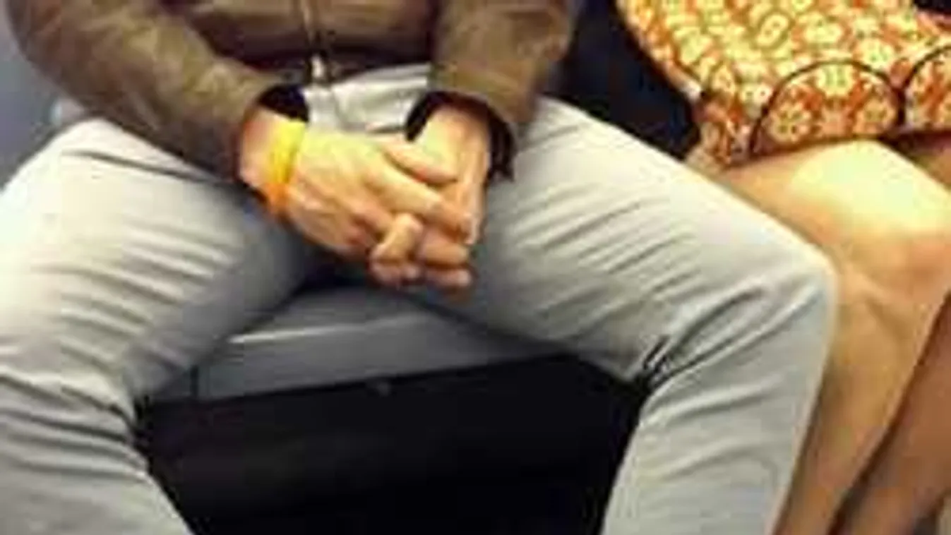 Kampány indult a tömegközlekedésen terpesztő férfiak ellen