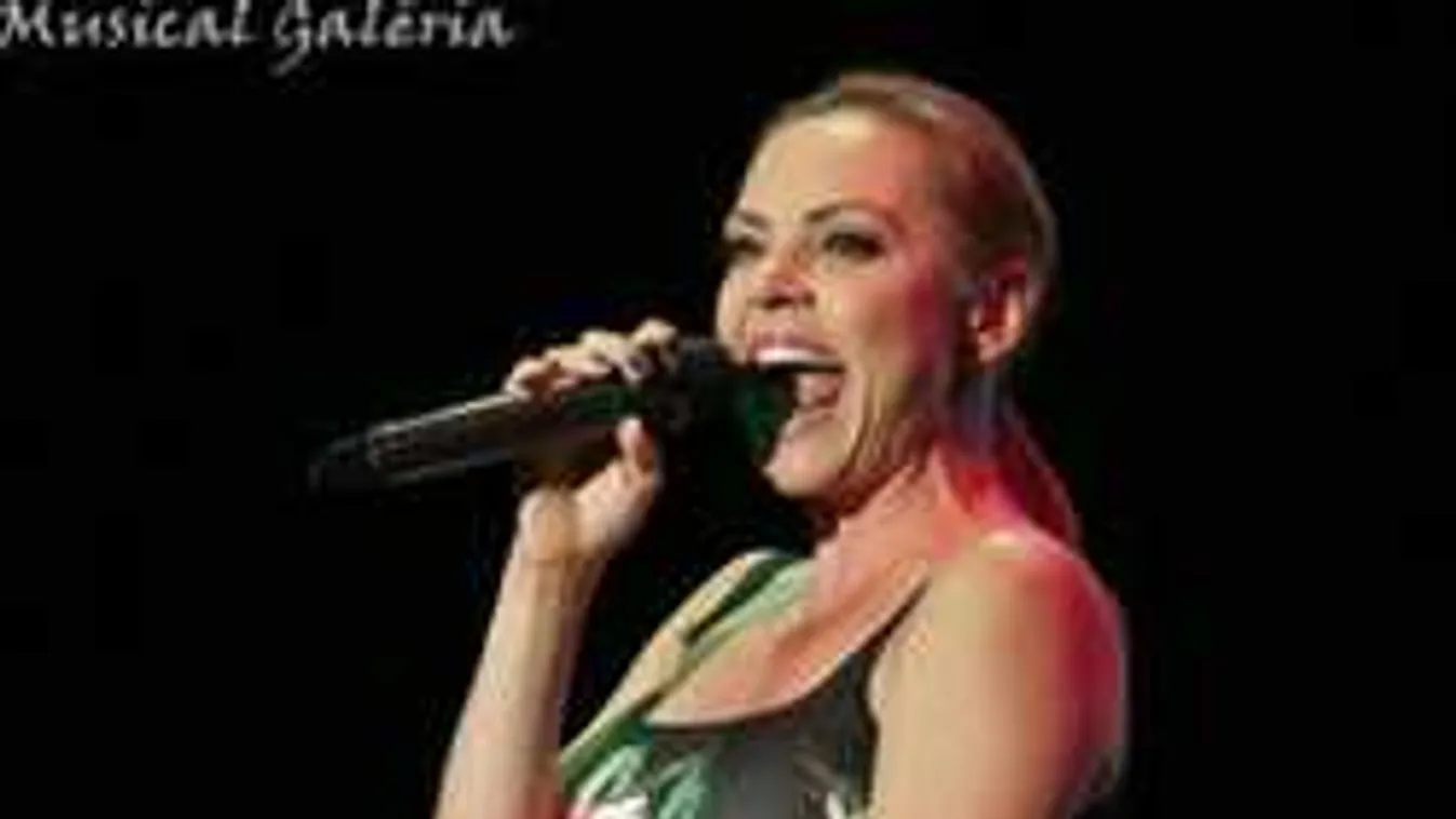 Hosszú idő után újra szerelmes a szingli magyar énekesnő