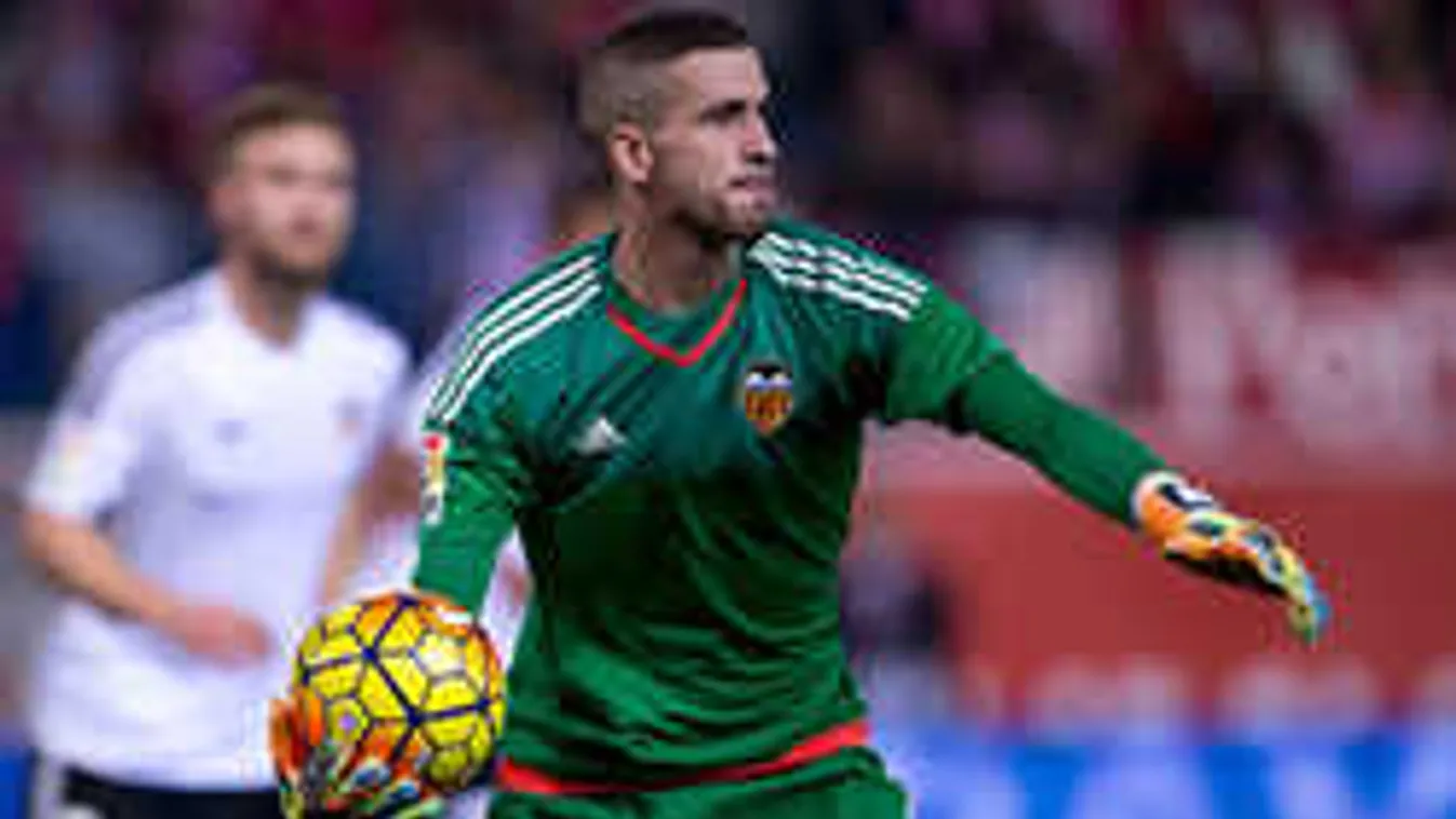 Hihetetlen dolgot tett a kapus, leesett az emberek álla