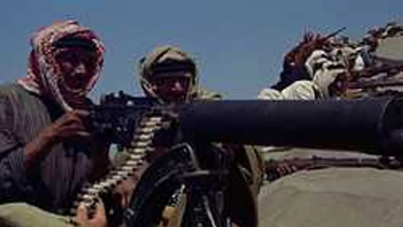 Pánik a gyakorlaton, elszabadult a gépfegyver - Videó