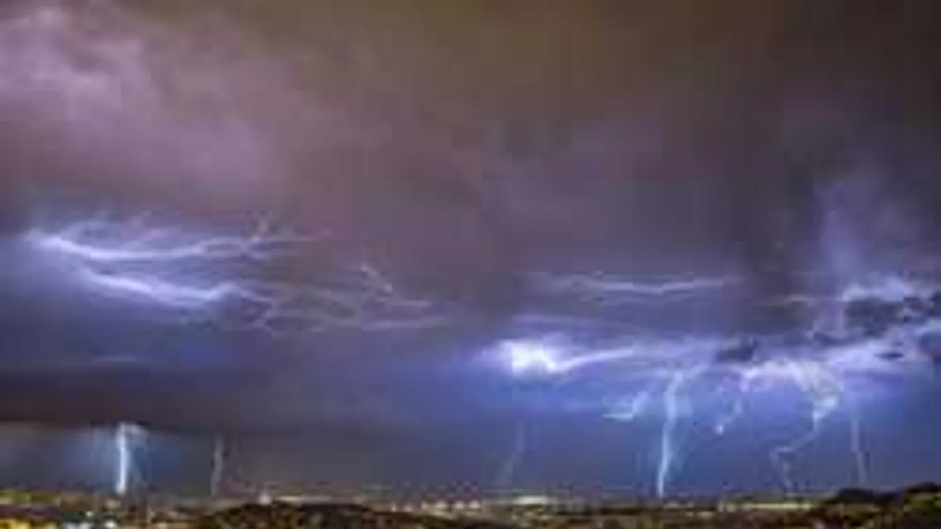 Ez már sok: az egész ország riasztást kapott, kegyetlen időt ígérnek