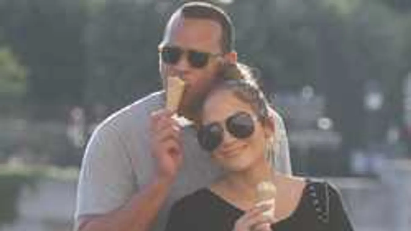 Romantikus nyaraláson békül a sztárpár