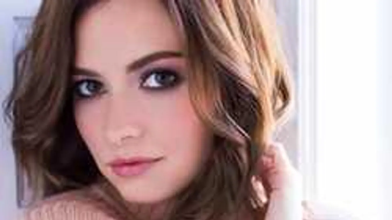 A népszerű magyar énekesnő először mesélt esküvője részleteiről