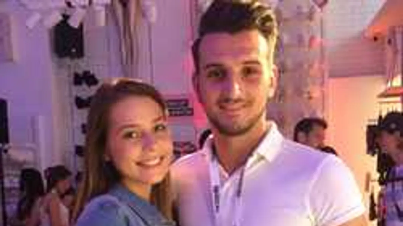 Rubint Rella lebukott