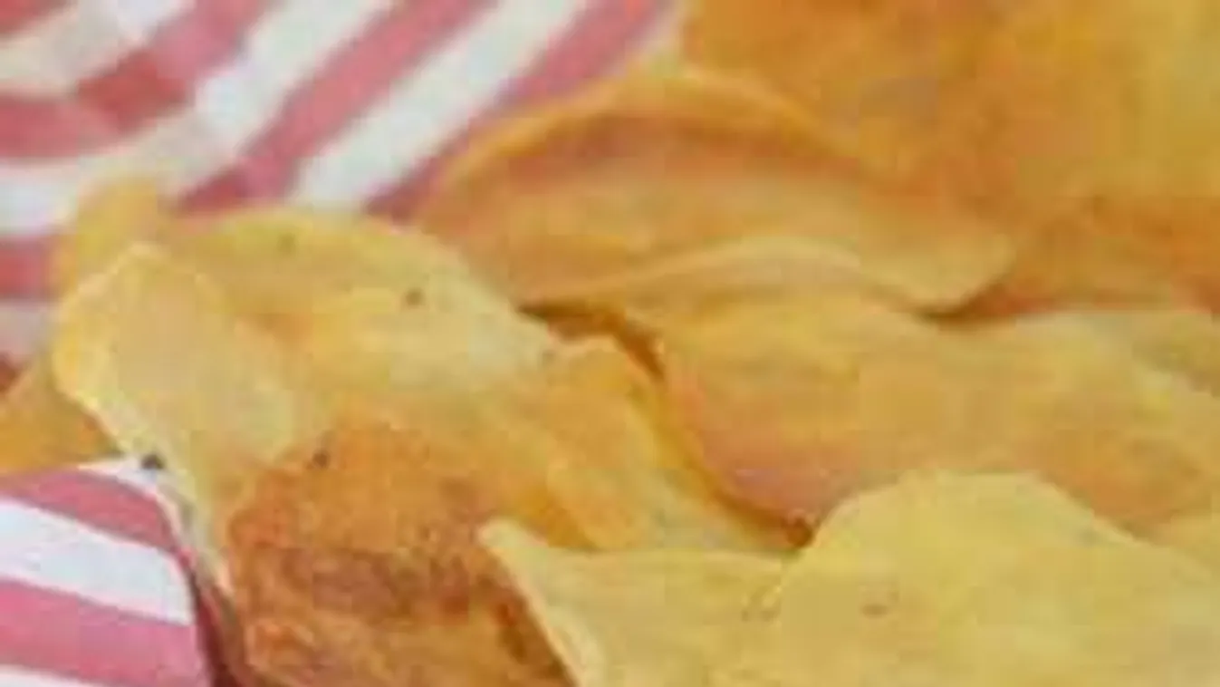 Nem hizlal többet a nasi: Túróból készül a legújabb chips