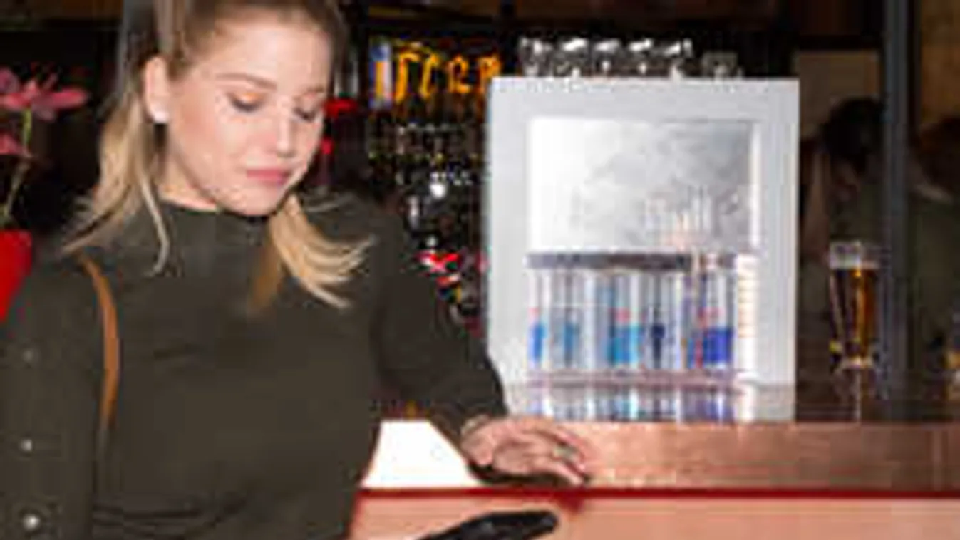 Hatalmas botrány, ezért hullott szét az ismert magyar sztár családja