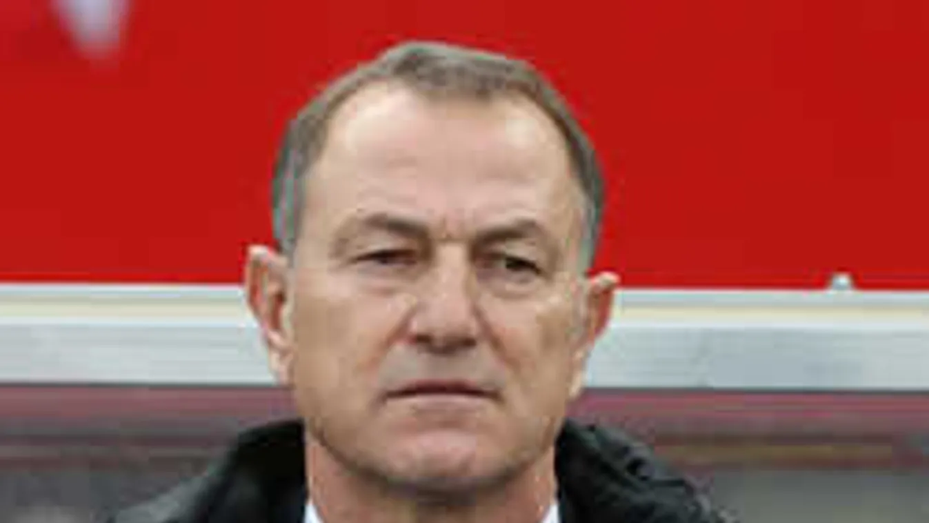 Hivatalos, távozik az albán fociválogatott szövetségi kapitánya!