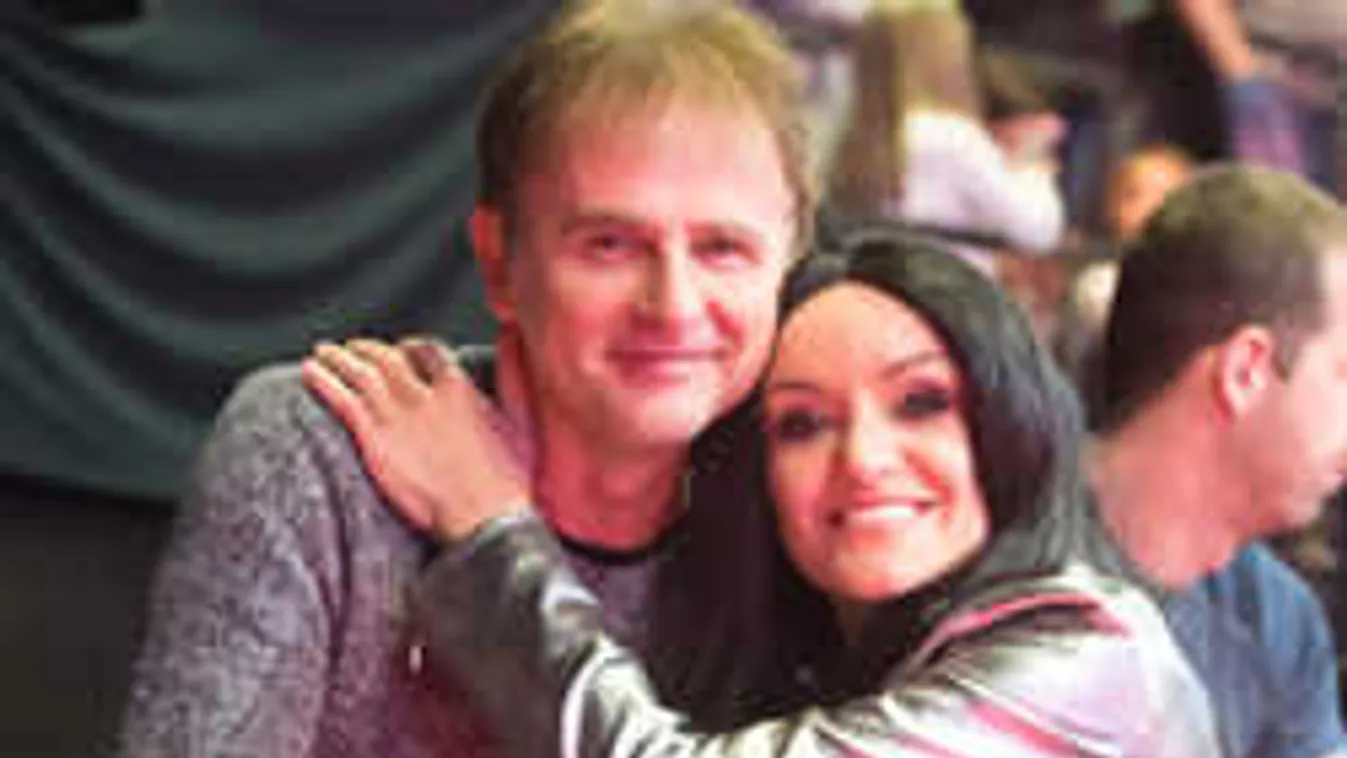 Megható fotó készült Szandi esküvőjén!